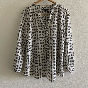 Talbots key blouse - perfect business casual - black and white -lightweight